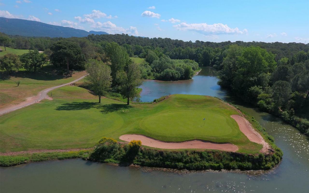 Villa Au Golf De St-Endreol La Motte エクステリア 写真